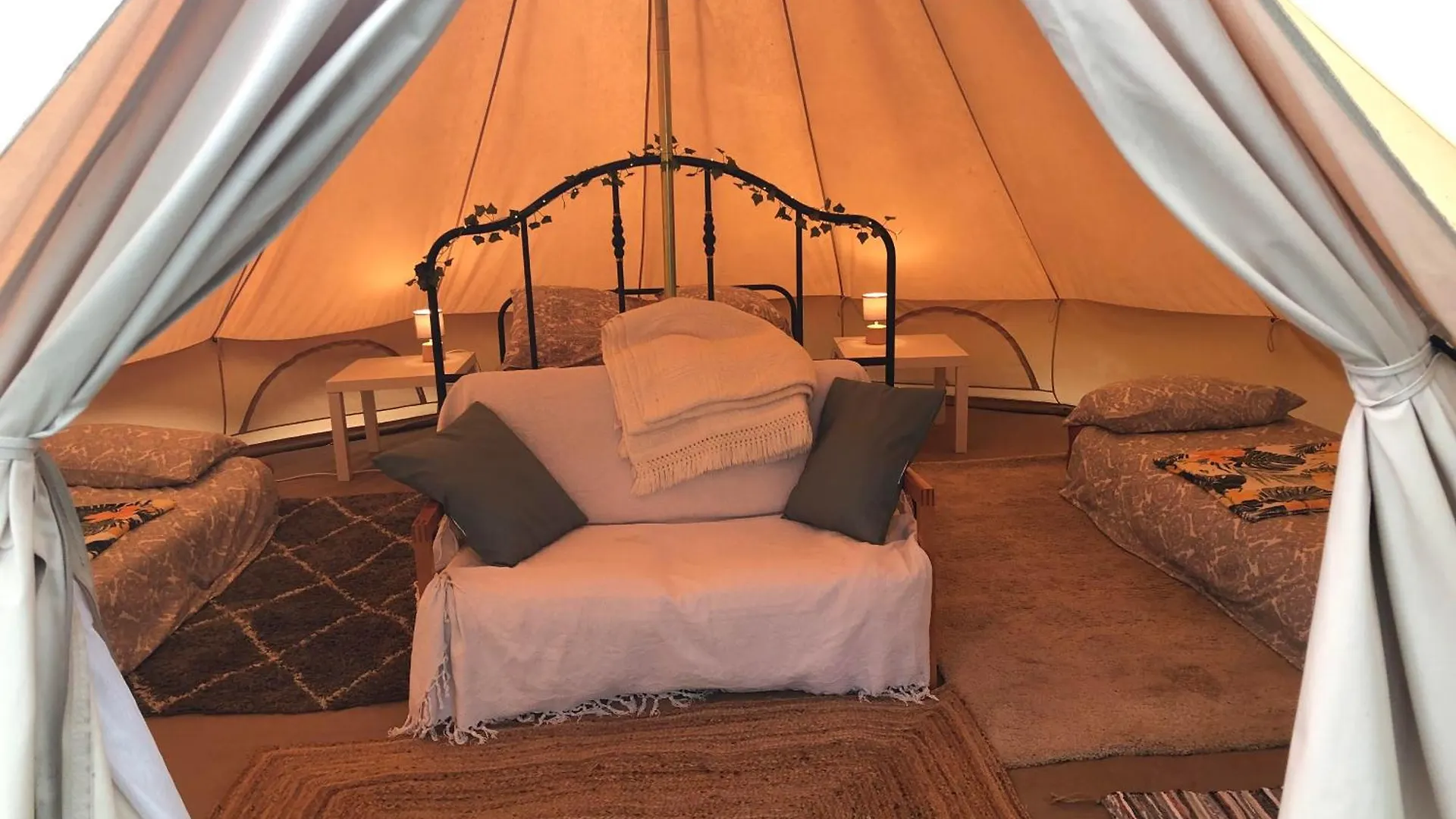 Beaurepaire Bell Tent Commana